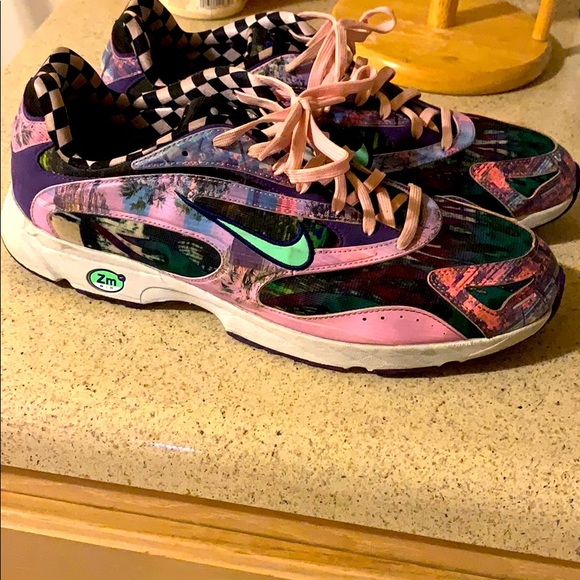 Nike spectrum x Supreme - Picture 1 of 3